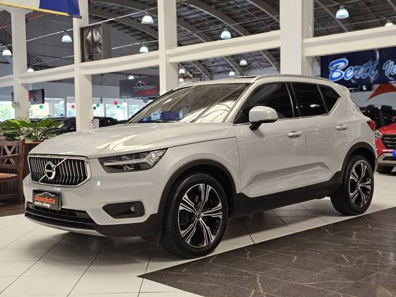 VOLVO XC40 2.0 T4 GASOLINA INSCRIPTION GEARTRONIC VOLVO XC40 2.0 T4 GASOLINA INSCRIPTION GEARTRONIC
